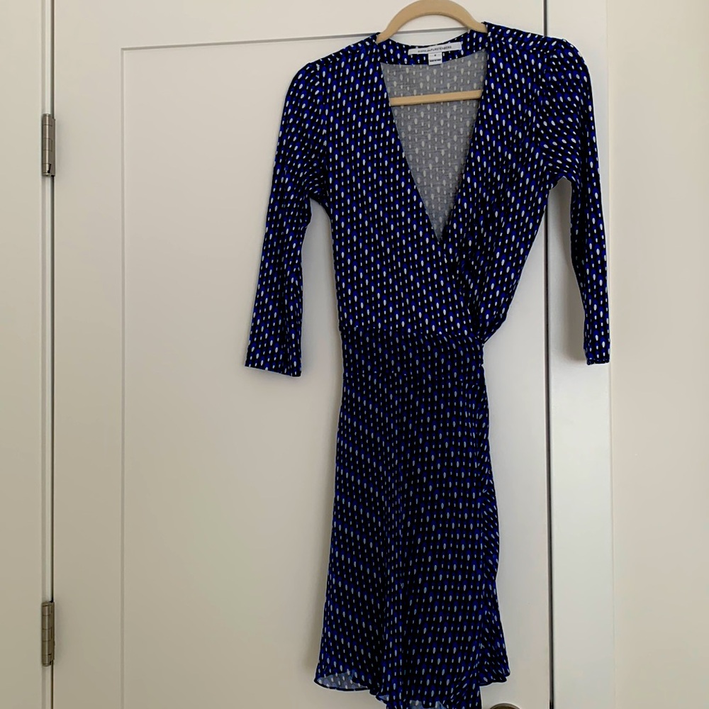 DVF Wrap dress, Size 6